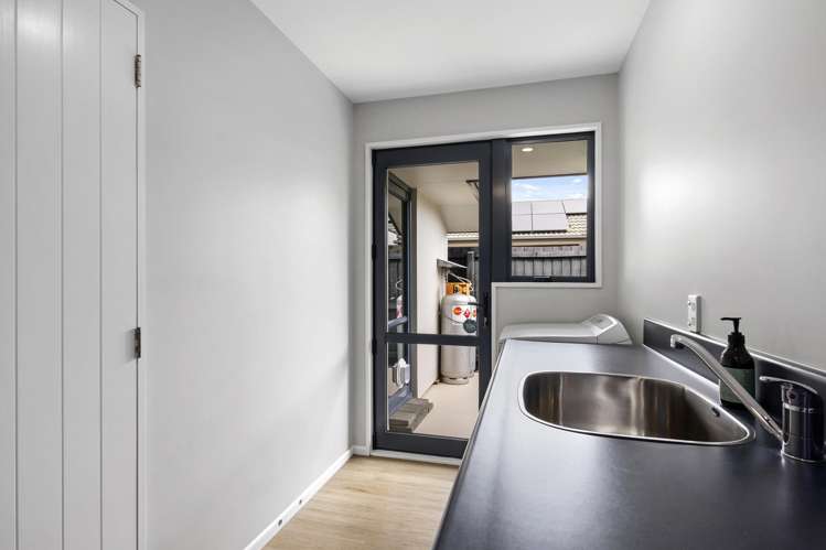 9 Napoleon Close Harewood_22