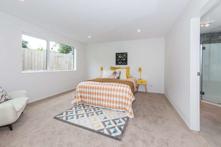 4 Ti Kouka Place Te Atatu Peninsula_24