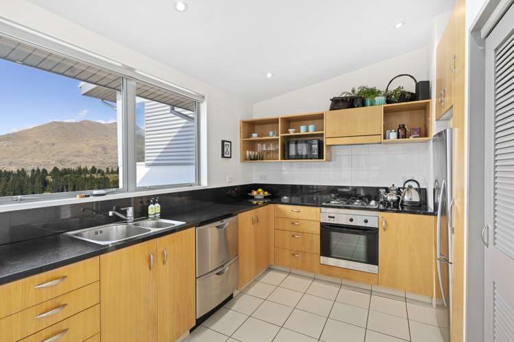 6/21 Earnslaw Terrace Queenstown_9
