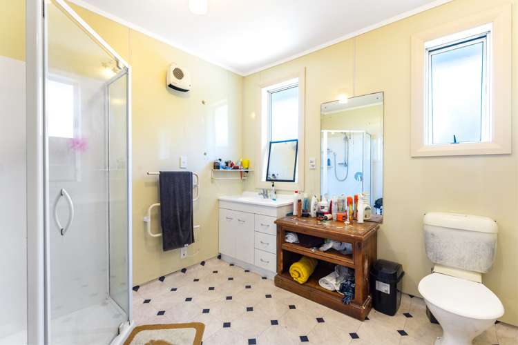 80 Barr Street Kenmure_14