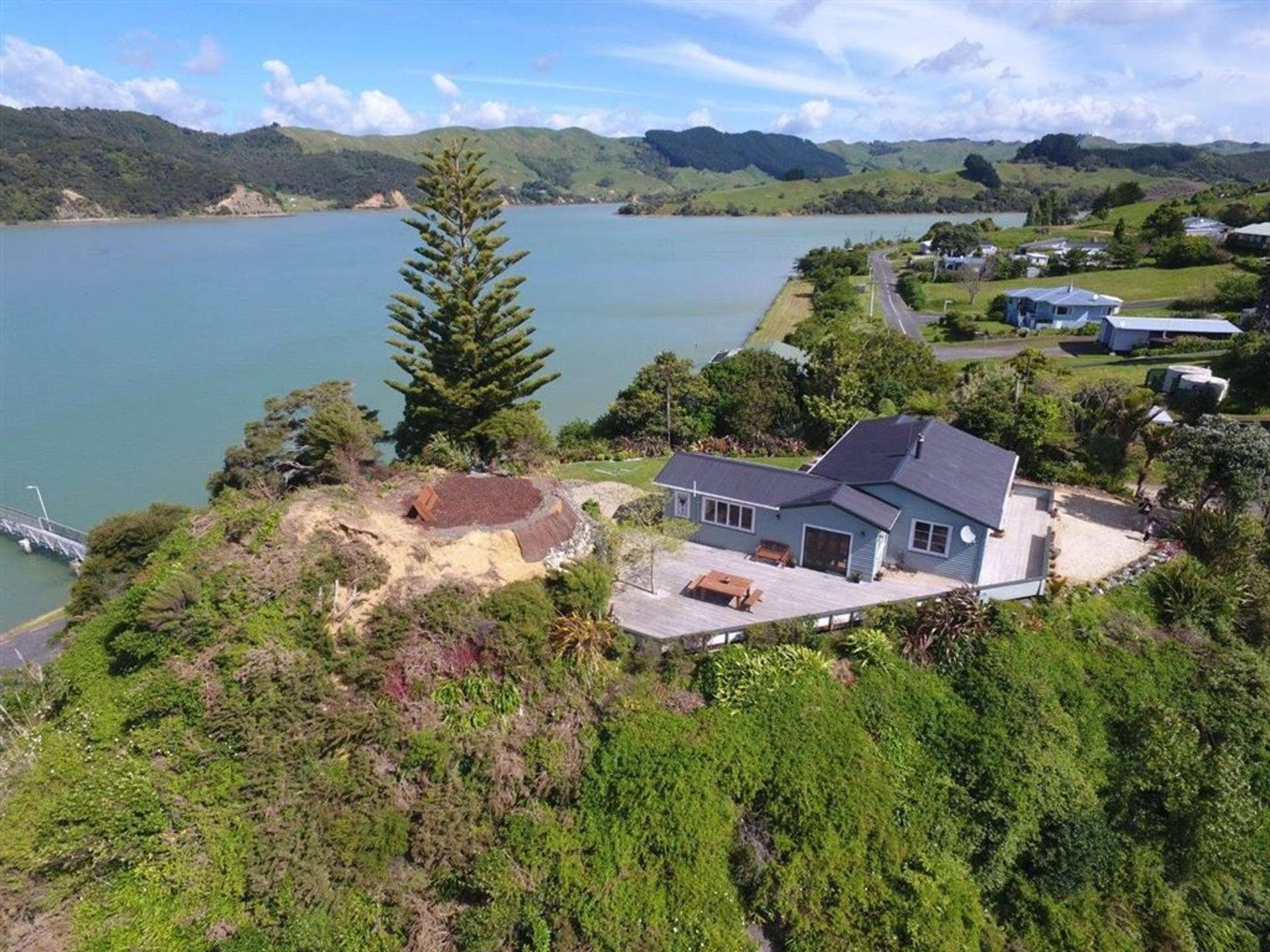 1233 Te Waitere Road Taharoa_0