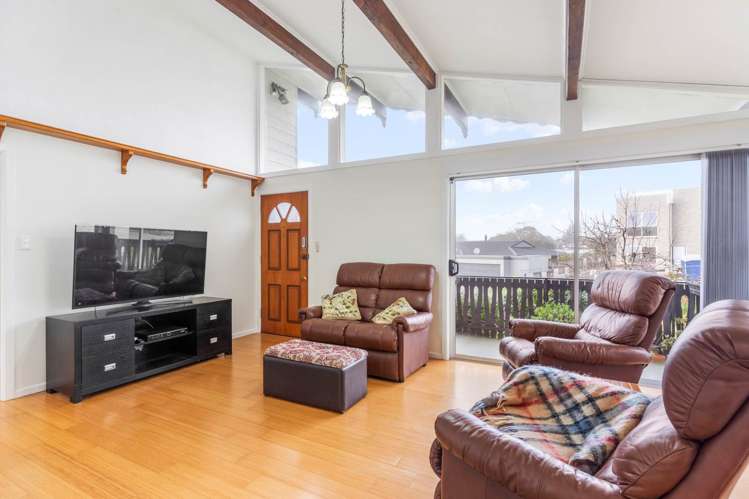 3 Towra Place Botany Downs_4