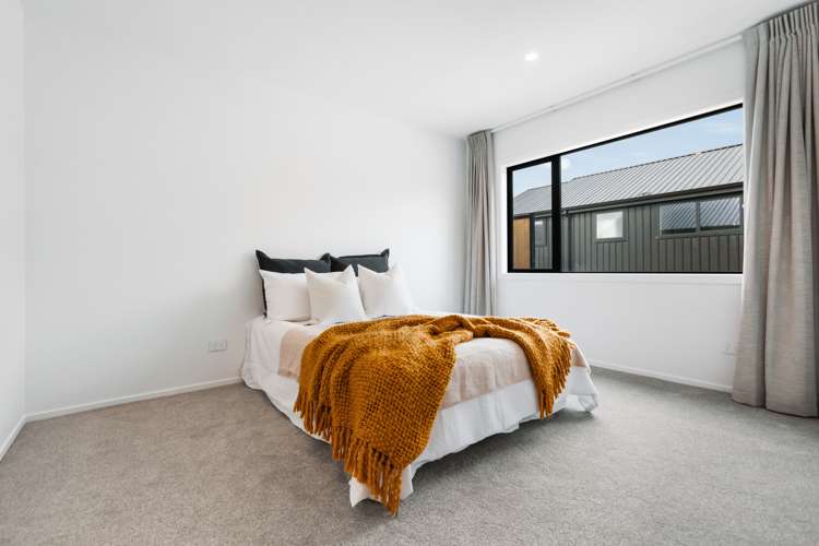 73 Magnum Drive Cromwell_12