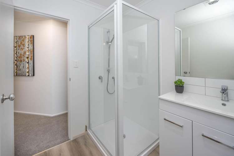 2/11 Beatty Street Melville_14
