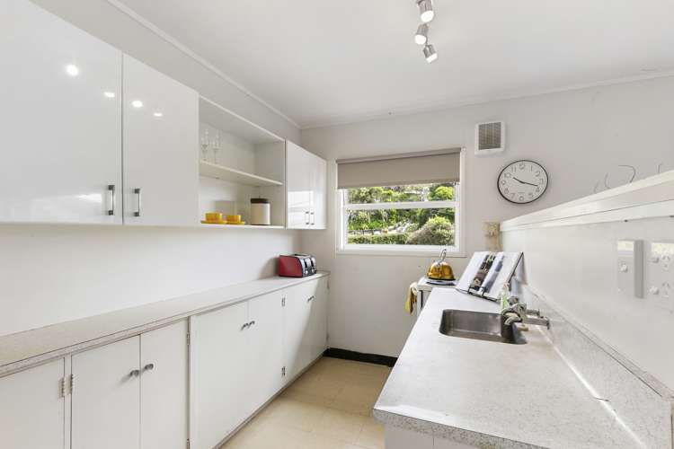 5 Chella Way Khandallah_14