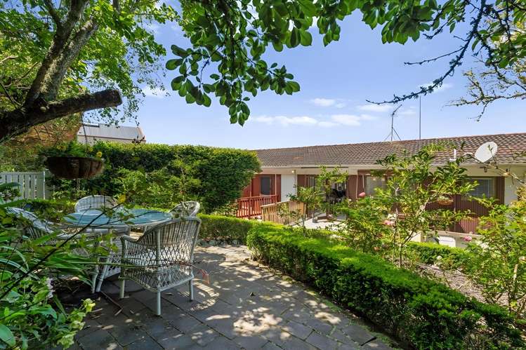 2/14 Monteith Crescent_2