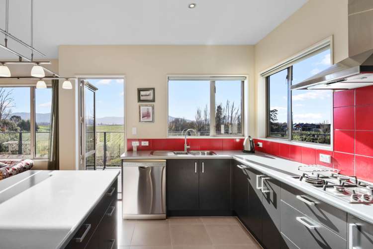 12 Lake View Place Fairhall_15