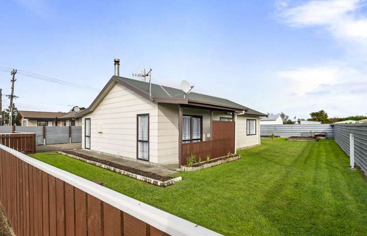 21 Railway Road_5