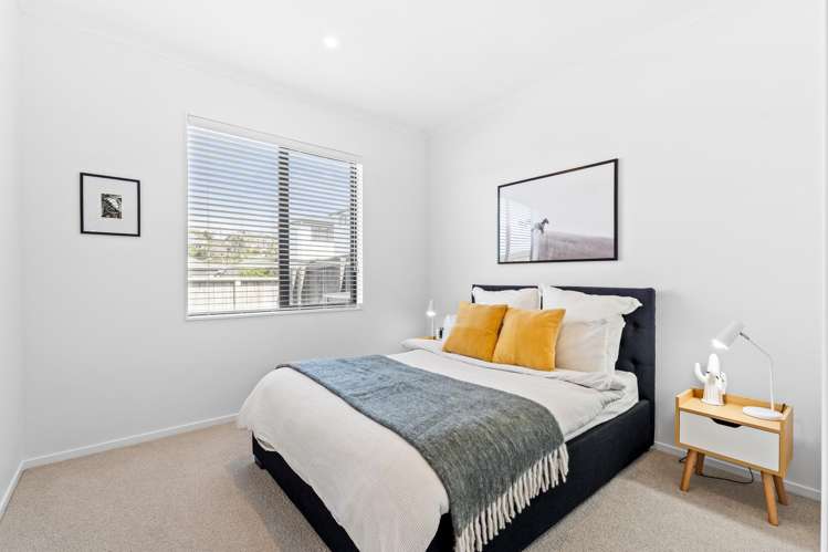 33 Cambie Avenue Red Beach_18