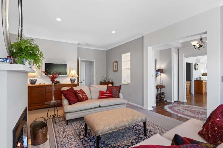 67 Regents Park Drive_5