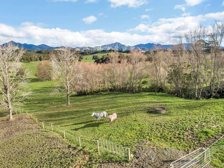14 Curd Road Maungakaramea_19