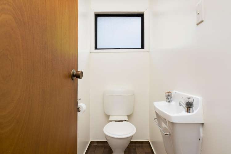 2/19A Ribblesdale Road Henderson_11