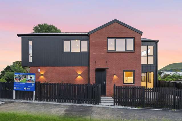 13 Torino Street Pt England_3