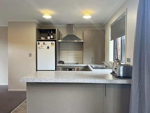 2/108 Old Farm Road 1076_2