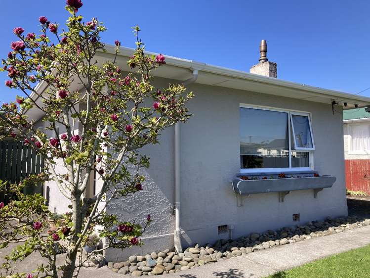 42 Blake Street Waitara_14