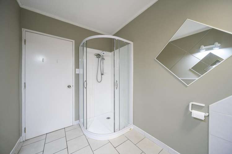 233 Milford Road Te Anau_20