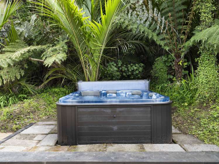 3 Huia Road Titirangi_18