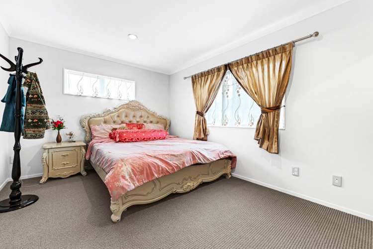 2 Creeve Place Flat Bush_17