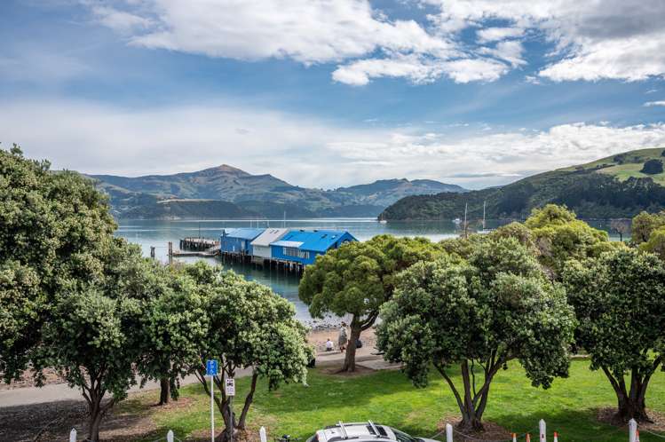 85j Beach Road Akaroa_20