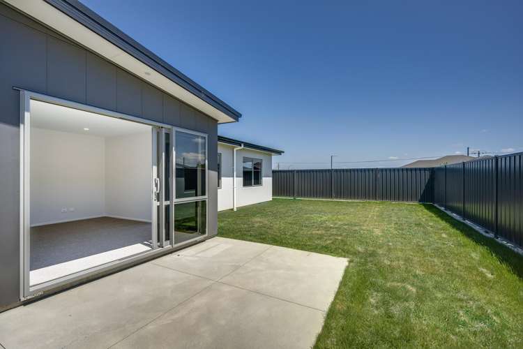 22 Whangaehu Place Te Awa_8