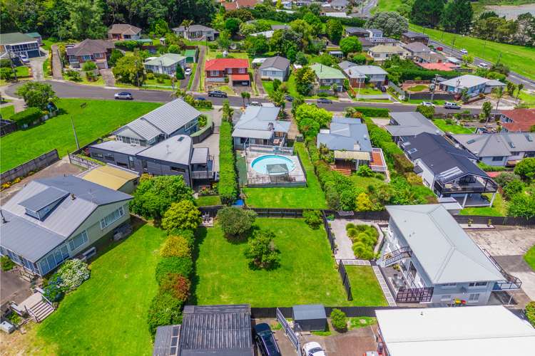 8 Pikitea Road Mangere Bridge_21