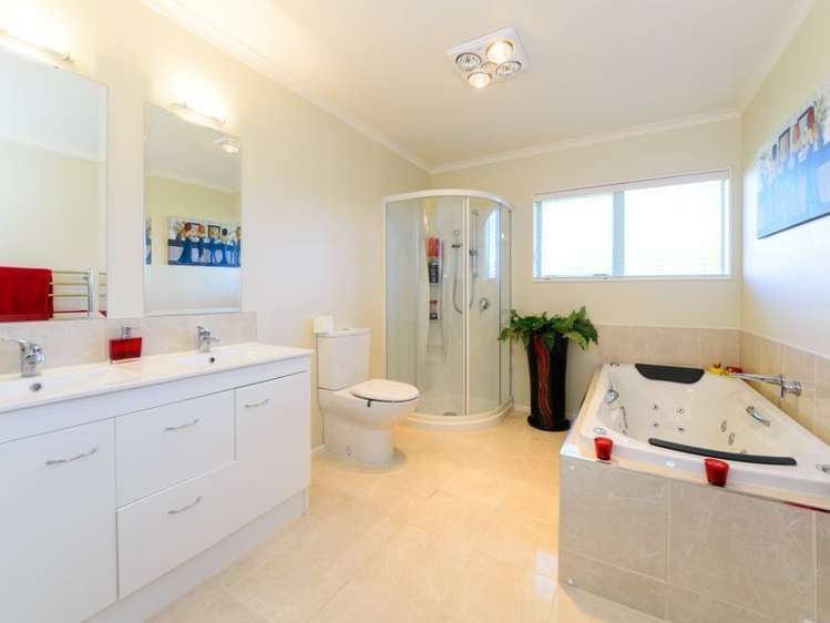 18 Fernlea Avenue Kelvin Grove_12