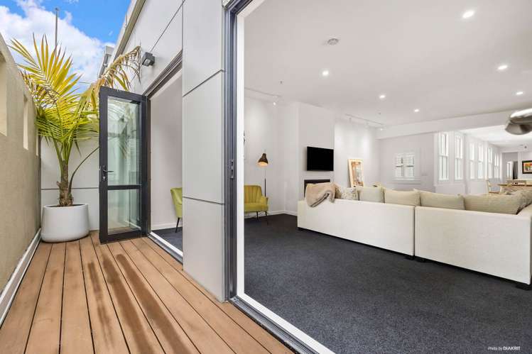 6A/55-57 High Street City Centre_13