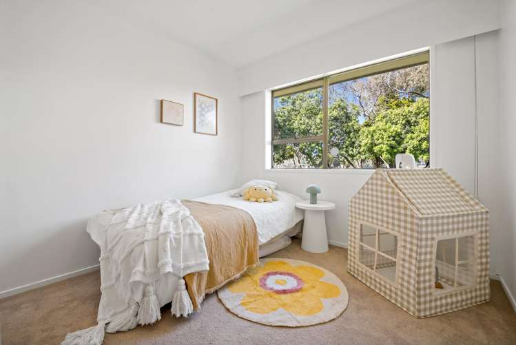 2/9 Rapallo Place Farm Cove_12