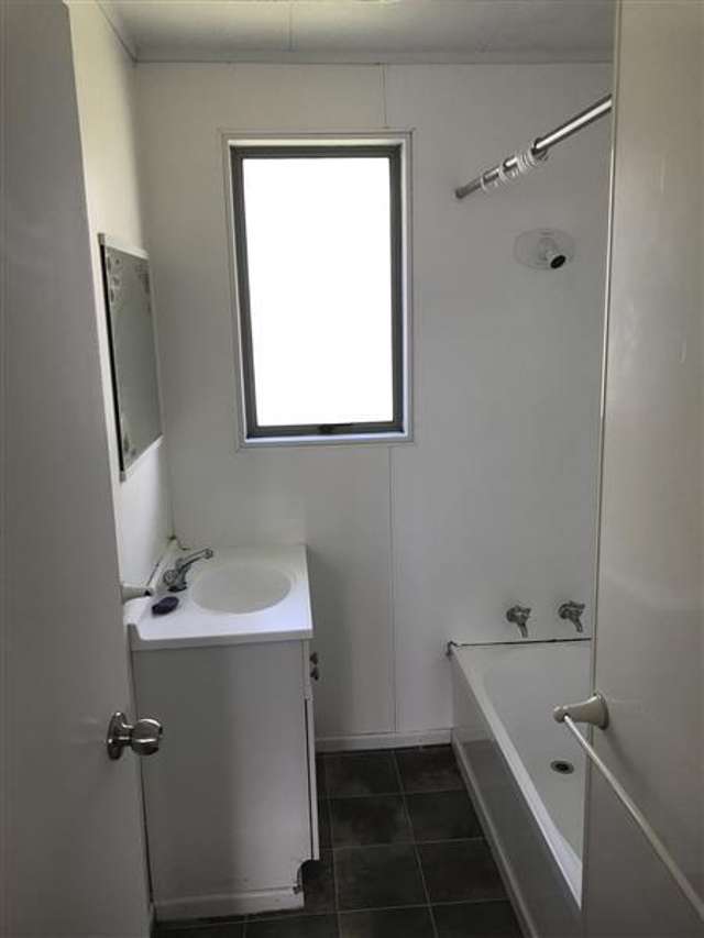 22d Tironui Station Road Papakura_3