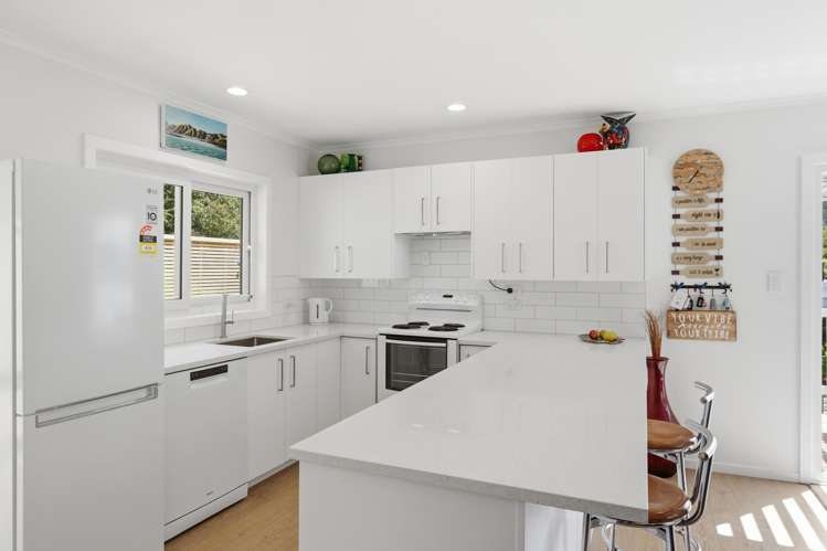 17A Waiwera Road Waiwera_6