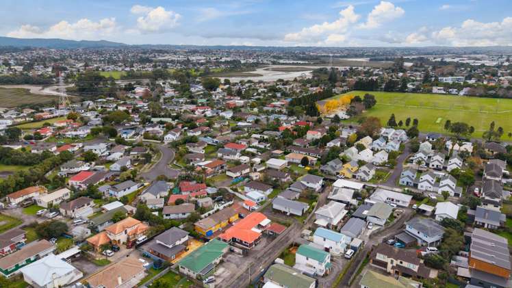 129 Canal Road Avondale_43