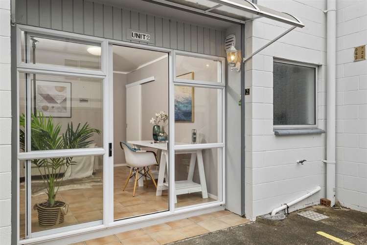 2/25 Inverness Road Browns Bay_12