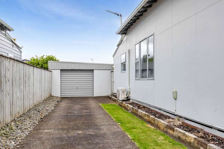 8 George Street Hawera_21