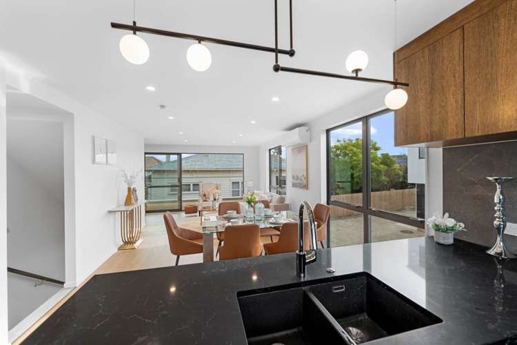 2d Queen Mary Avenue Epsom_6