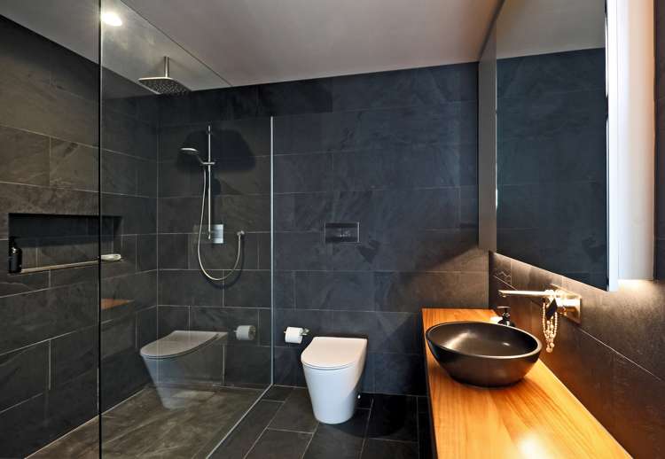 81 Piha Road Piha_17