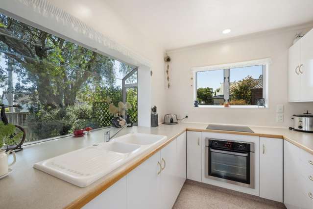 8a Devon Street Glenholme_2