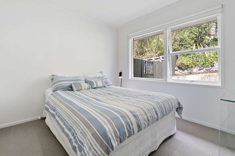 2/6 Kororo Street Northcote_7