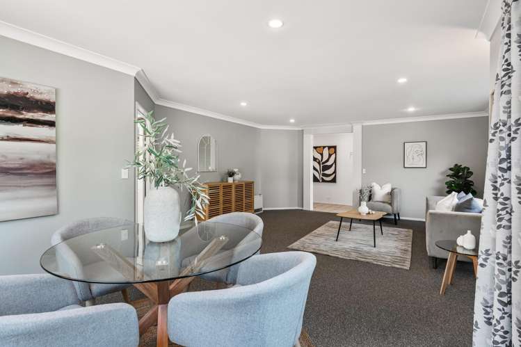 4 Mary Forgham Drive Greenhithe_6