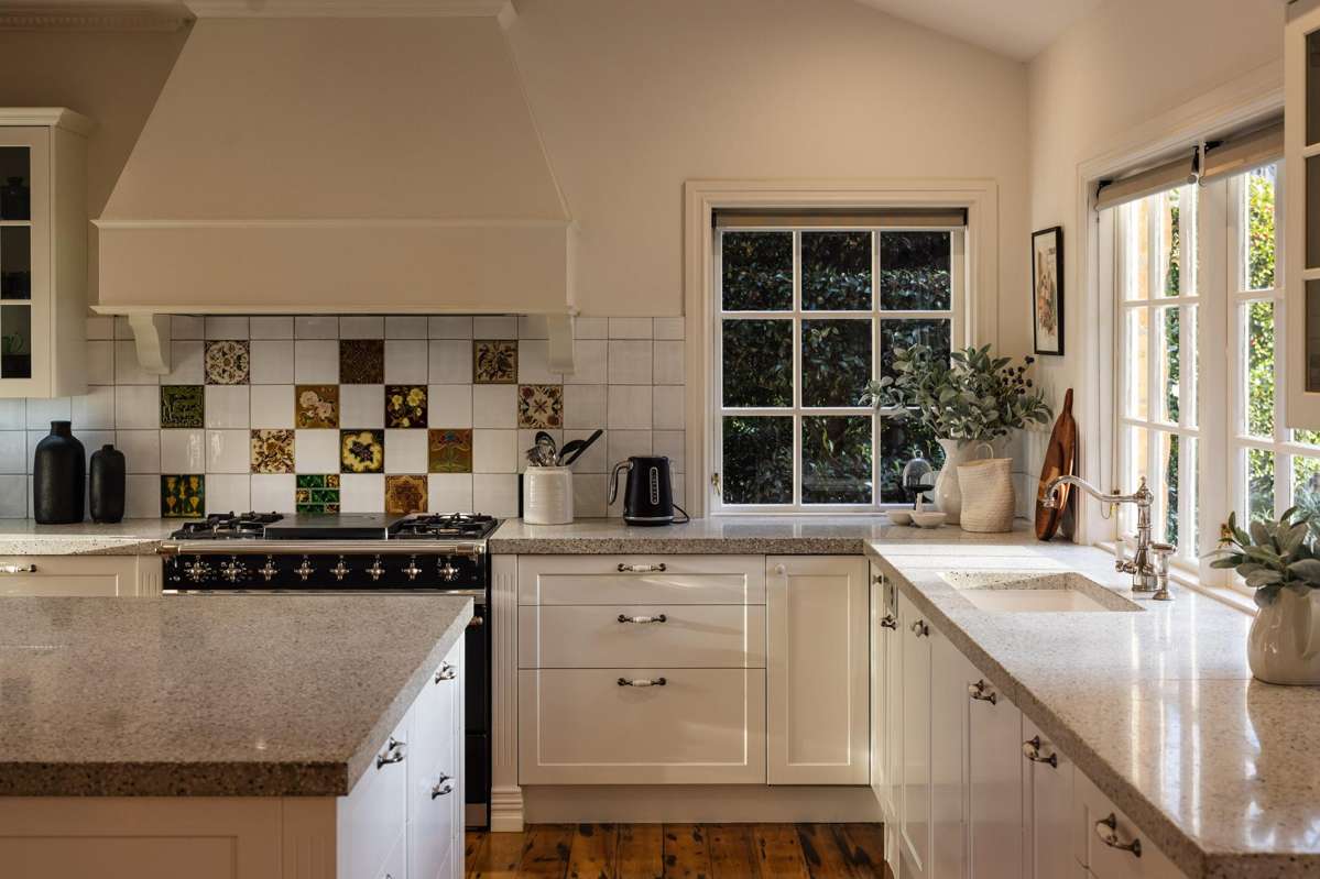 282 Woodside Road_1