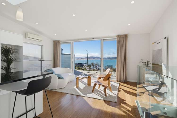 352 Queens Drive Lyall Bay_6