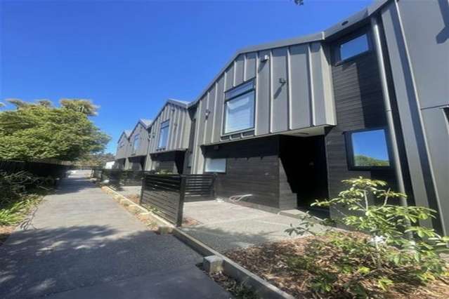 Modern Apartment in 15/24 Devonport Lane - St. Albans