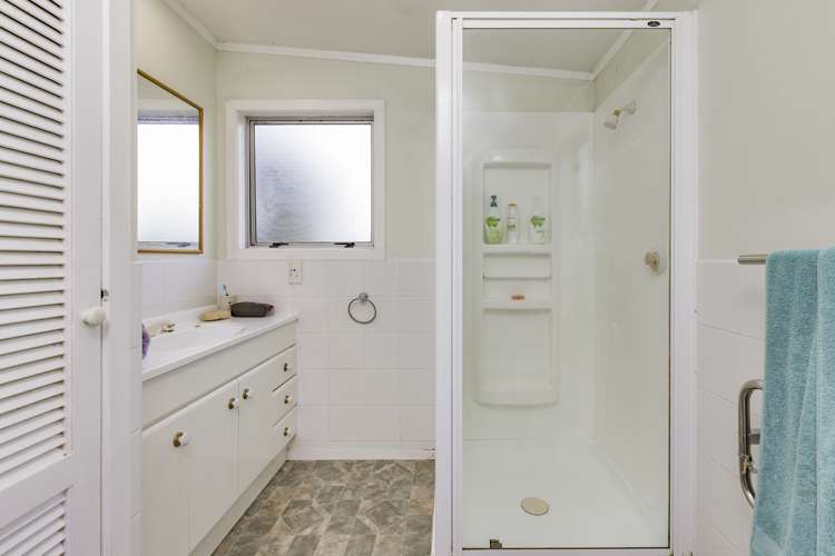 13 Magnolia Avenue Opaheke_14