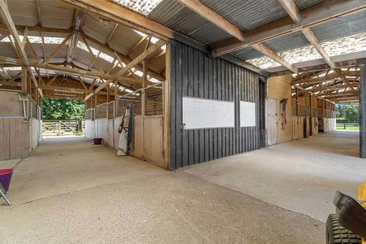 3714 Cambridge Road Leamington_4