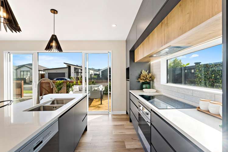 6 Cara Avenue Kumeu_1