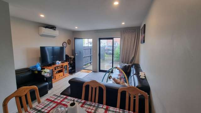 42/137 Hall Avenue 10683_2