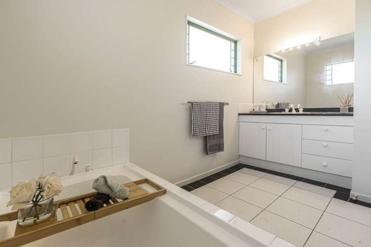 17 Arirang Rise Pinehill_11