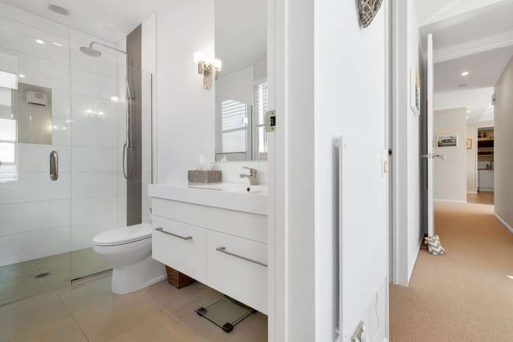 4 Buckingham Court Wakatu_12