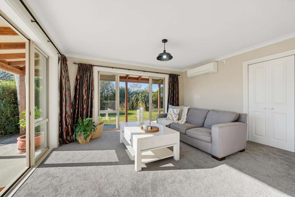 243 Mount Thomas Road_2