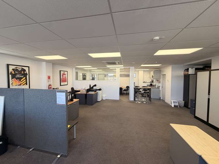 1 Downer Street Hutt Central_2