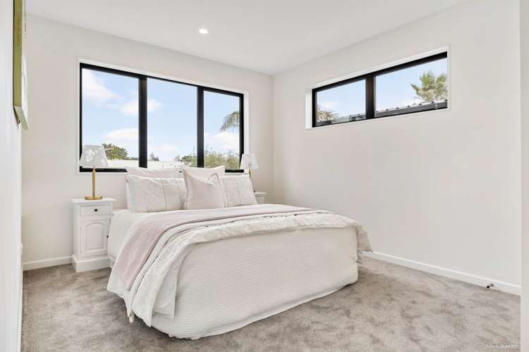 8b Meyrick Place Meadowbank_17